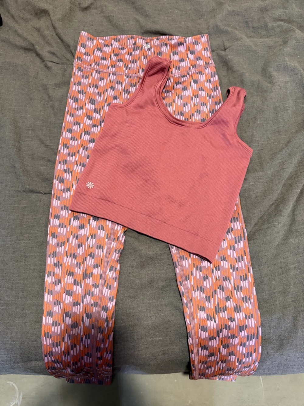 (GIRLS) Athleta Top and Bottom Set